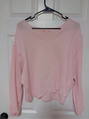 Light Pink V-Neck Waffle-Knit Sweater